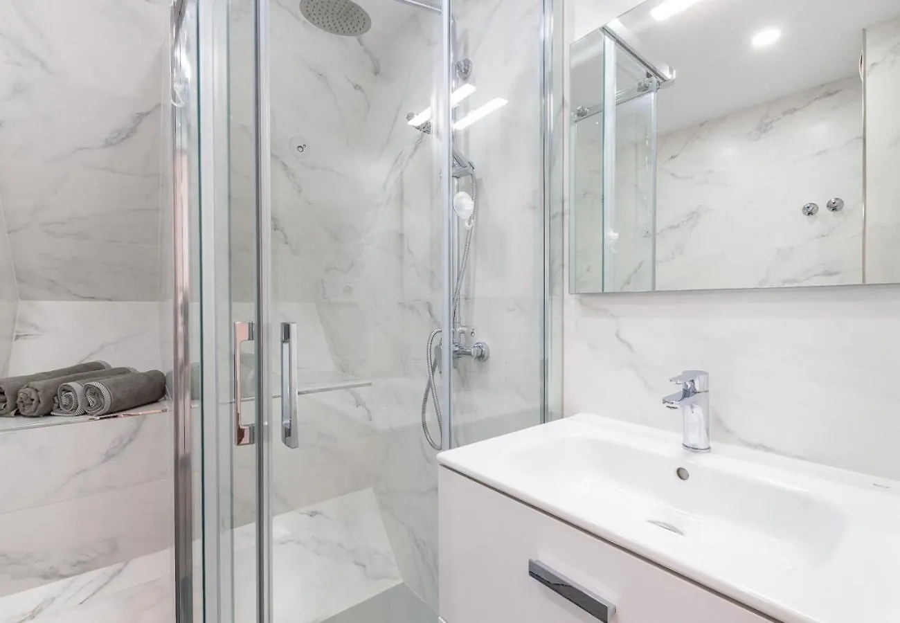 Lägenhet Reformado Apartamento En El Centro Con Vista Al Mar Torremolinos