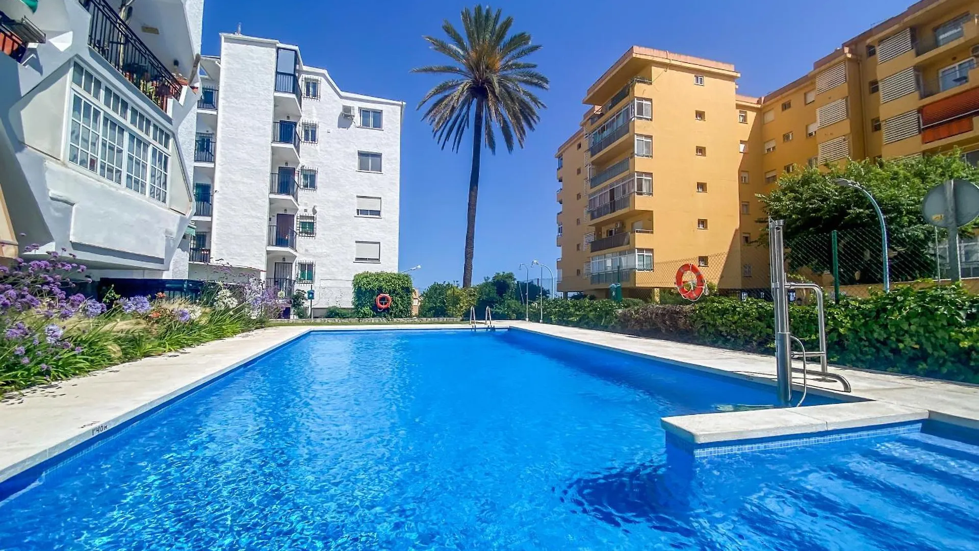 Reformado Apartamento En El Centro Con Vista Al Mar Torremolinos 0*,  Spanien